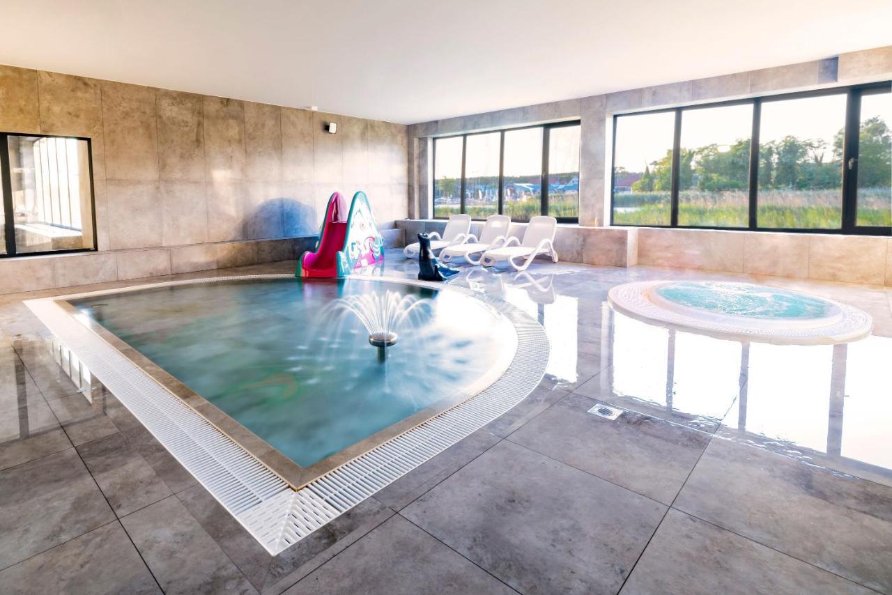 Apartament Opal - Family & Spa Apartment Dziwnow Bagian luar foto